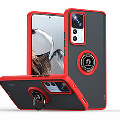 Funda Bumper Silicona y Plastico Mate Carcasa con Magnetico Anillo de dedo Soporte QW2 para Xiaomi Mi 12T 5G Rojo