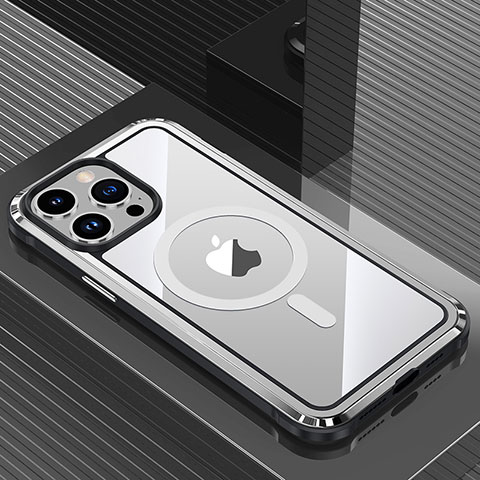 Funda Lujo Marco de Aluminio y Silicona Carcasa Bumper con Mag-Safe Magnetic QC1 para Apple iPhone 13 Pro Max Plata