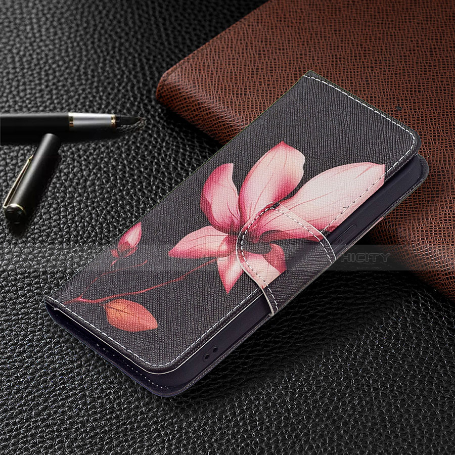 Funda de Cuero Cartera con Soporte Flores Carcasa L07 para Apple iPhone 14 Plus Marron