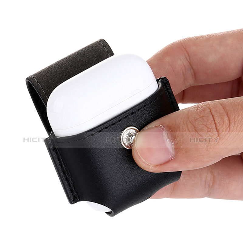 Funda de Cuero con Mosqueton Enchufe para AirPods Carcasa de Carga A01 Negro